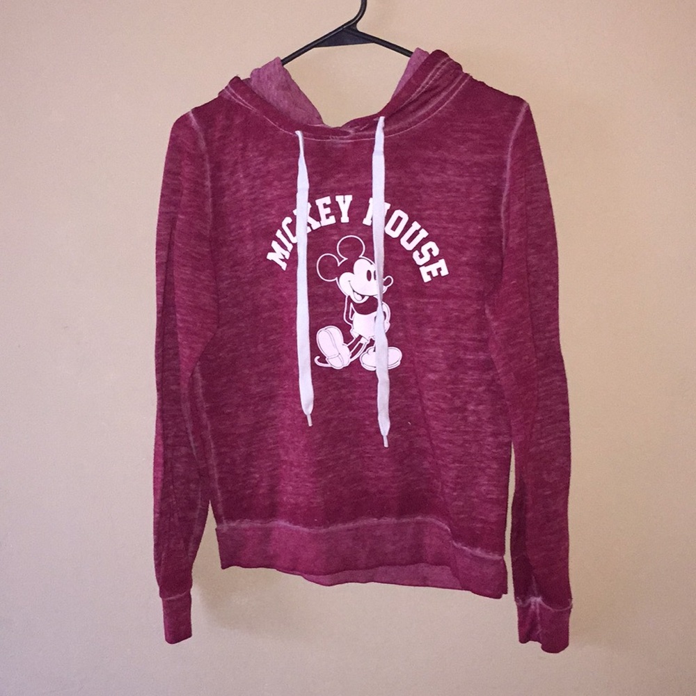Maroon sweatshirt